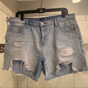 Gap Distressed Jean Shorts SZ 31